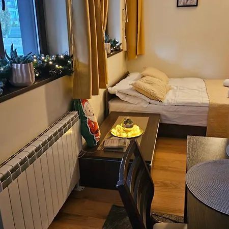 Zax B7 In Terra Complex *